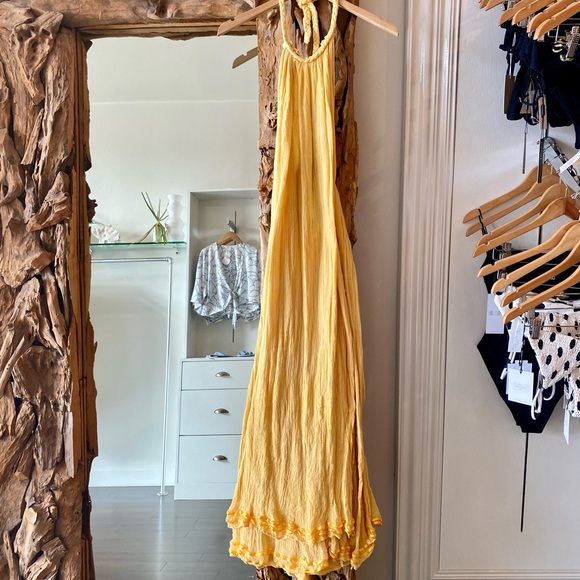 Jen's Pirate Booty Backless dress - Picture 5 of 6